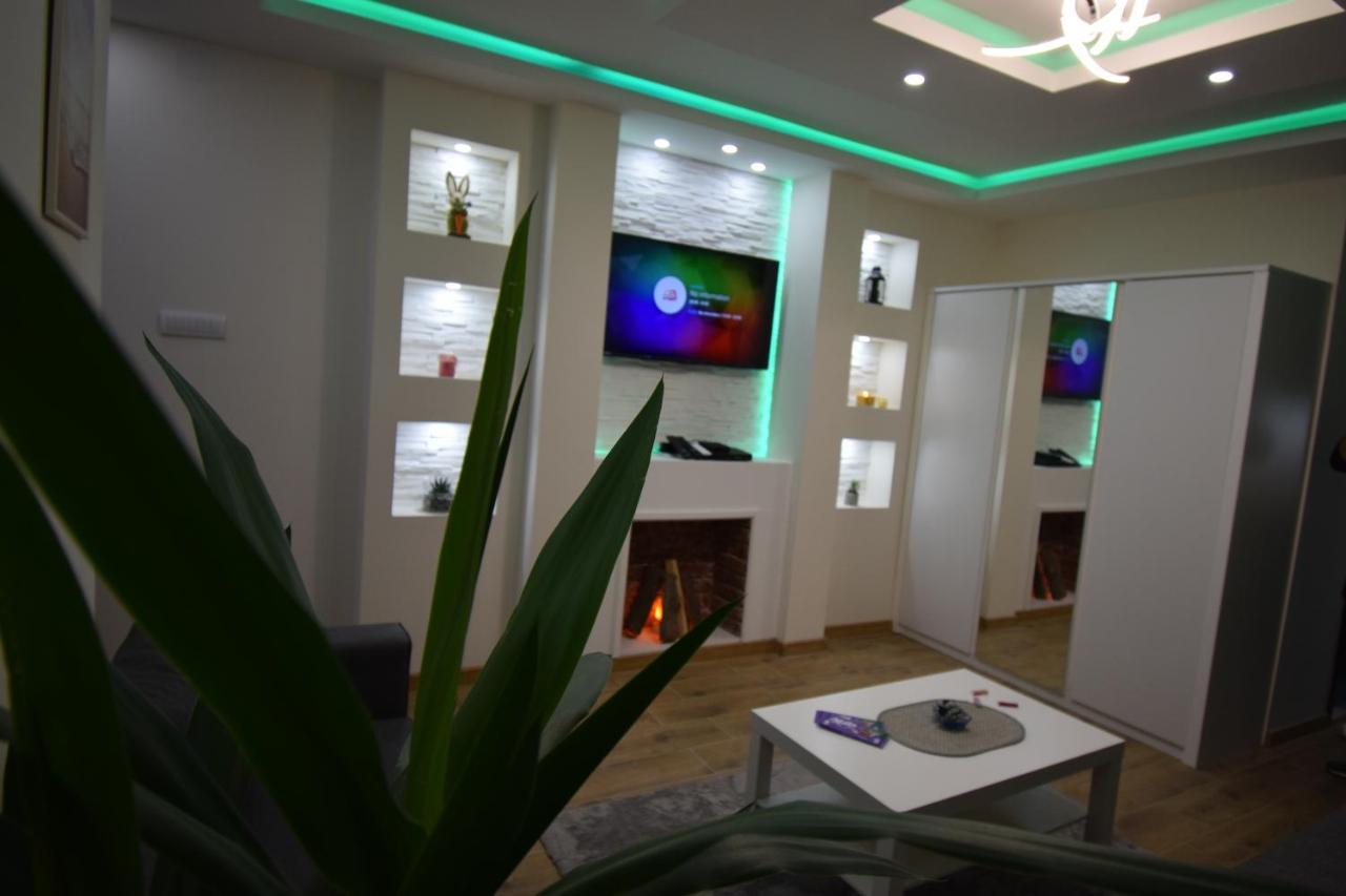 Apartments Wolf Beograd Bagian luar foto
