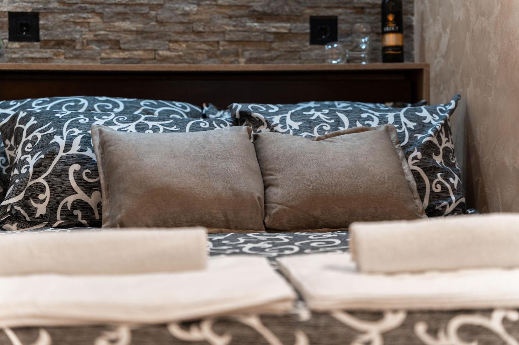 Apartments Wolf Beograd Bagian luar foto